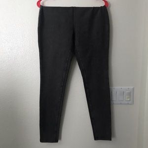 Simply Vera Wang Gray Jean-like Leggings! Sz M